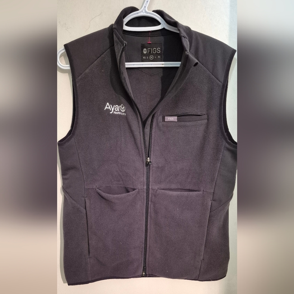 Figs On Shift Fleece Vest Sz.M Gray